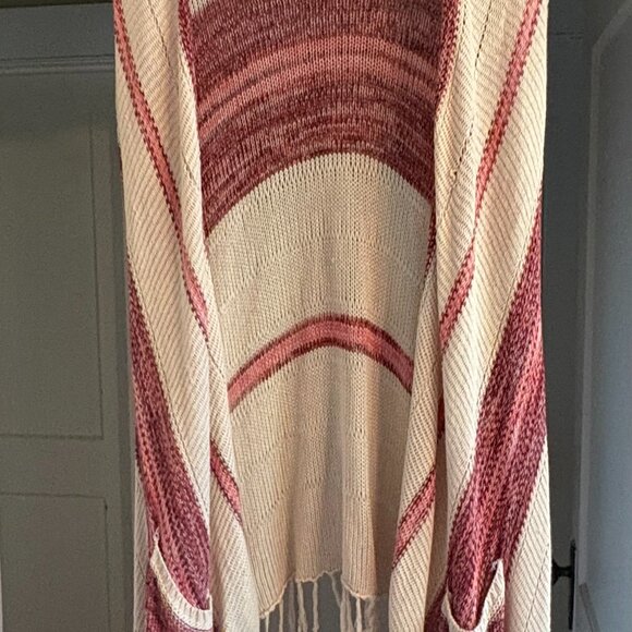 BillaBong Sweater - Picture 1 of 3
